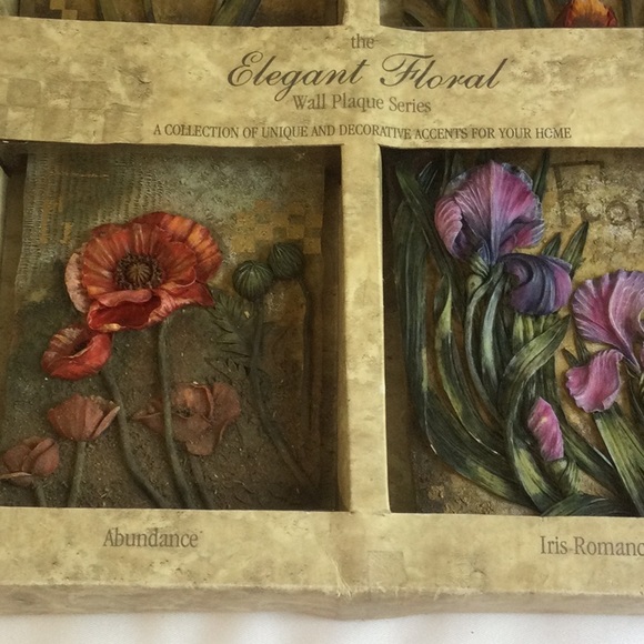 Gift Pack of 4 floral wall plaques - Picture 2 of 3